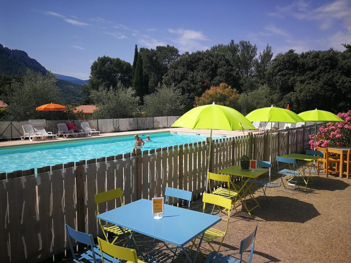Hotel La Fontaine D'Annibal Buis-les-Baronnies Exterior foto