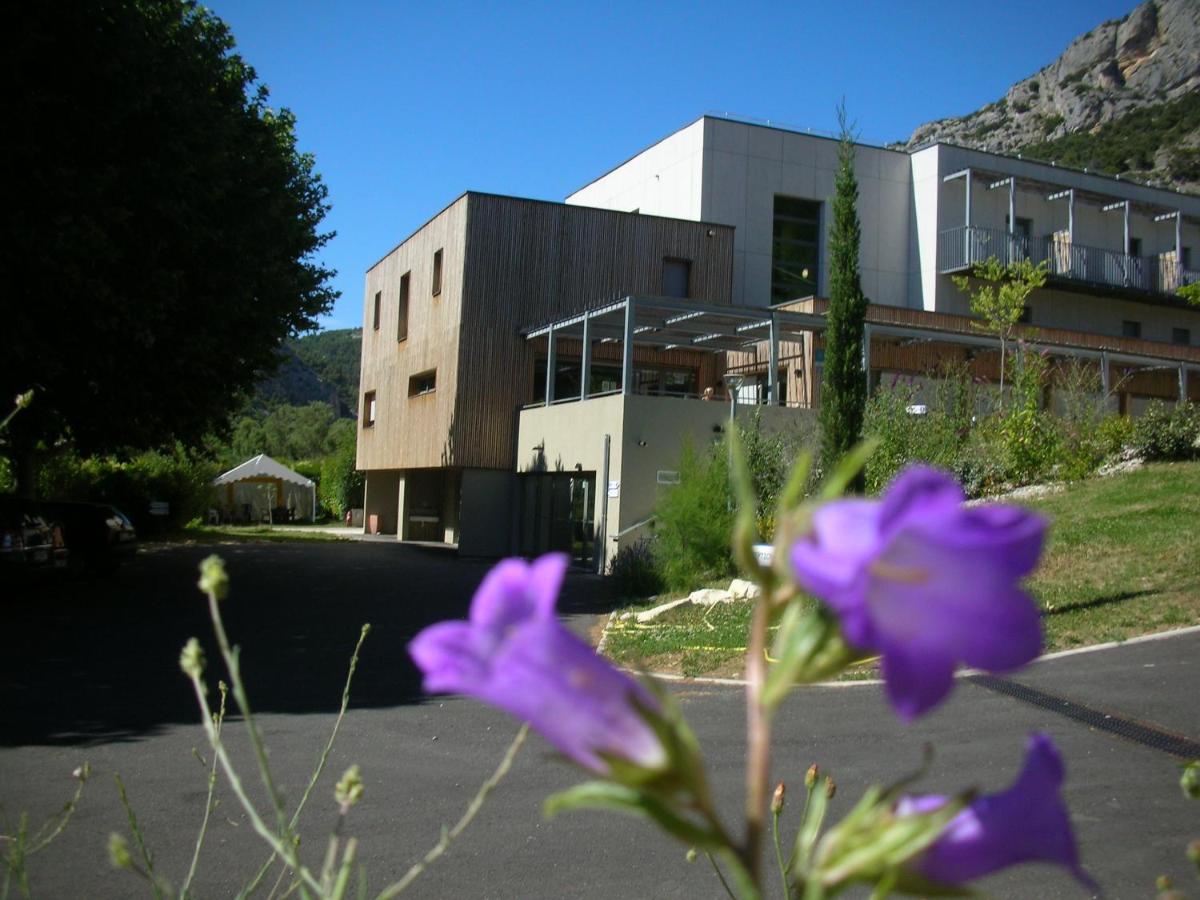 Hotel La Fontaine D'Annibal Buis-les-Baronnies Exterior foto