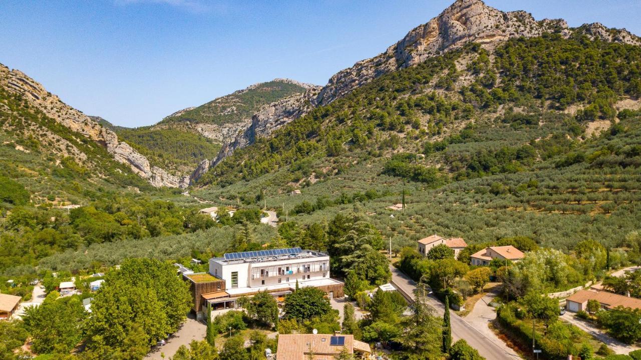 Hotel La Fontaine D'Annibal Buis-les-Baronnies Exterior foto