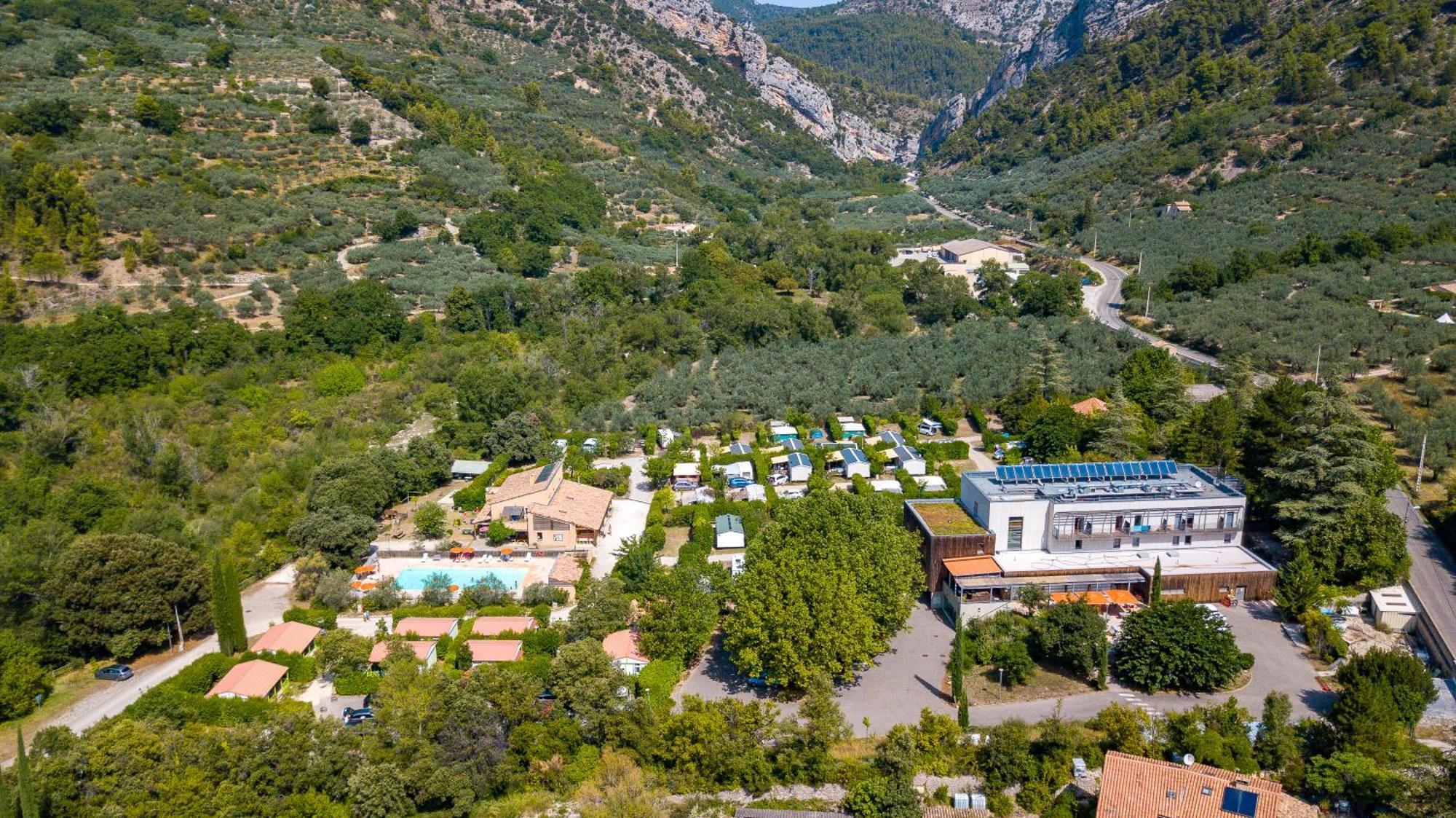 Hotel La Fontaine D'Annibal Buis-les-Baronnies Exterior foto